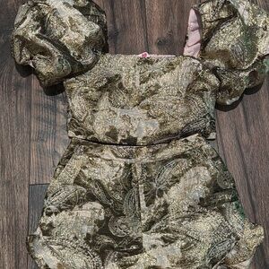 Buddy love small set Elegant Gold Paisley Shorts Set